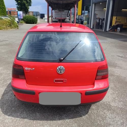 VOLKSWAGEN GOLF 4