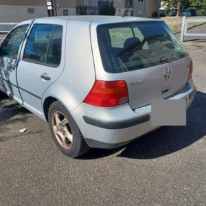 VOLKSWAGEN GOLF 4