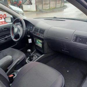 VOLKSWAGEN GOLF 4