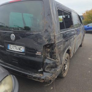 VOLKSWAGEN TRANSPORTER 5 PHASE 2