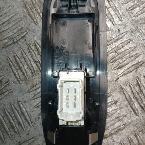 PEUGEOT 208 1 PHASE 2