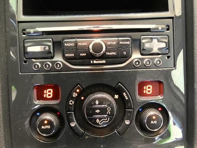 PEUGEOT 5008 1 PHASE 2