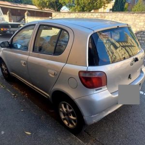 TOYOTA YARIS 1
