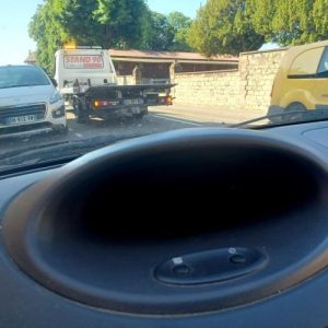 TOYOTA YARIS 1