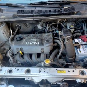 TOYOTA YARIS 1