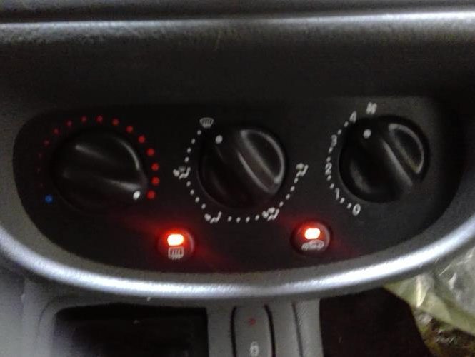 RENAULT CLIO 2 PHASE 1