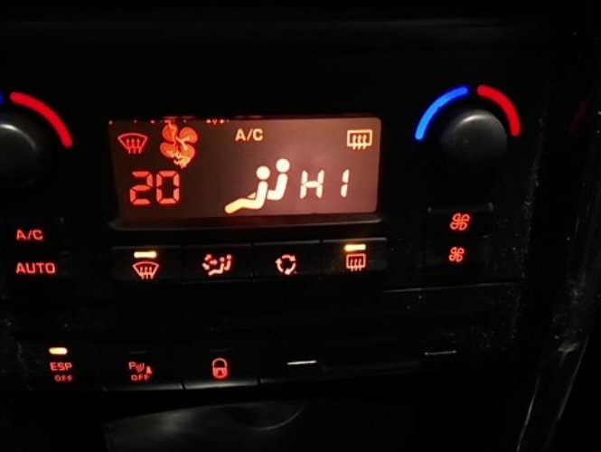 PEUGEOT 207 PHASE 1