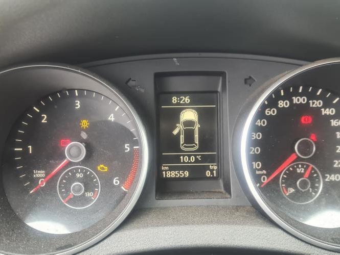 VOLKSWAGEN GOLF 6