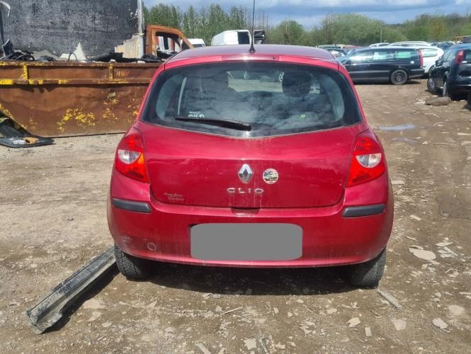 RENAULT CLIO 3 PHASE 1