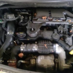 PEUGEOT 208 1