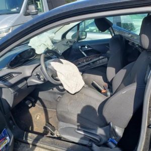 PEUGEOT 208 1