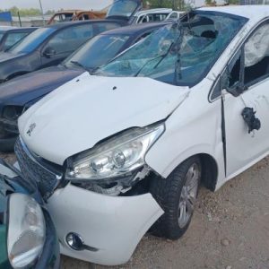 PEUGEOT 208 1