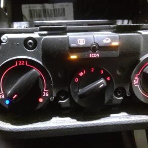 VOLKSWAGEN GOLF 5