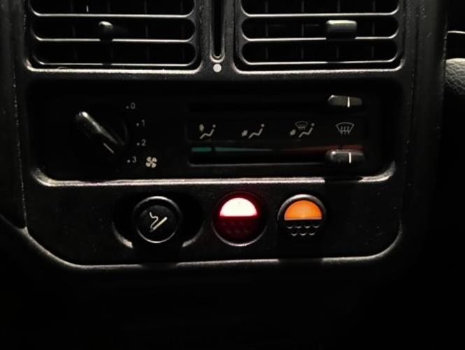 PEUGEOT 106 PHASE 2