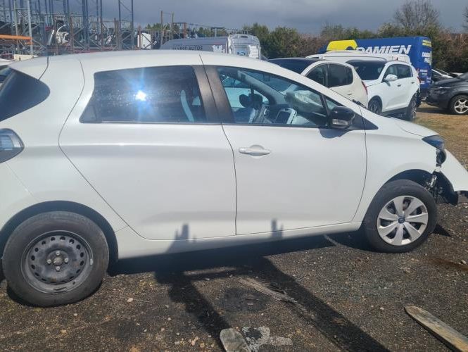 RENAULT ZOE 1