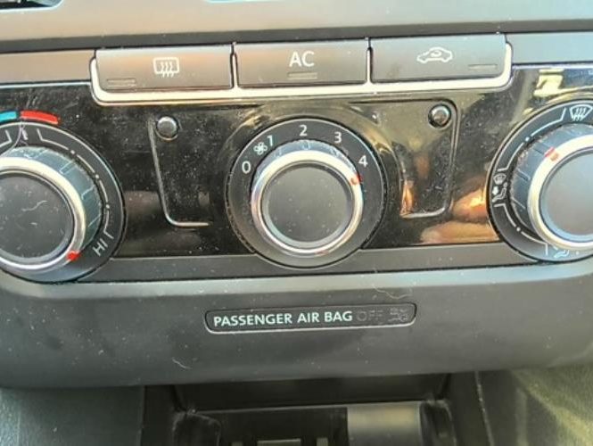 VOLKSWAGEN GOLF 6