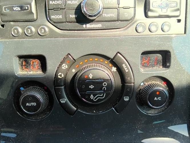 PEUGEOT 5008 1 PHASE 2
