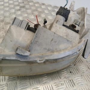 TOYOTA COROLLA VERSO 1