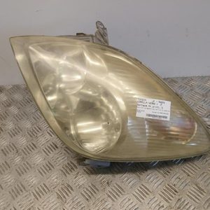 TOYOTA COROLLA VERSO 1