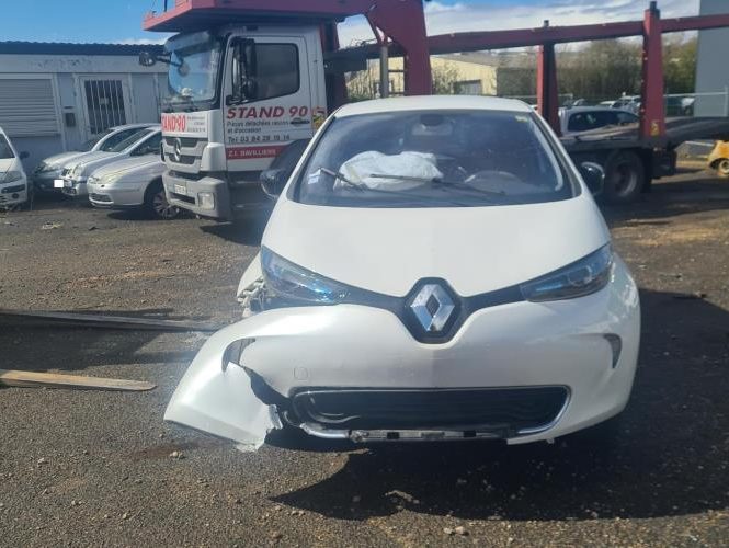 RENAULT ZOE 1