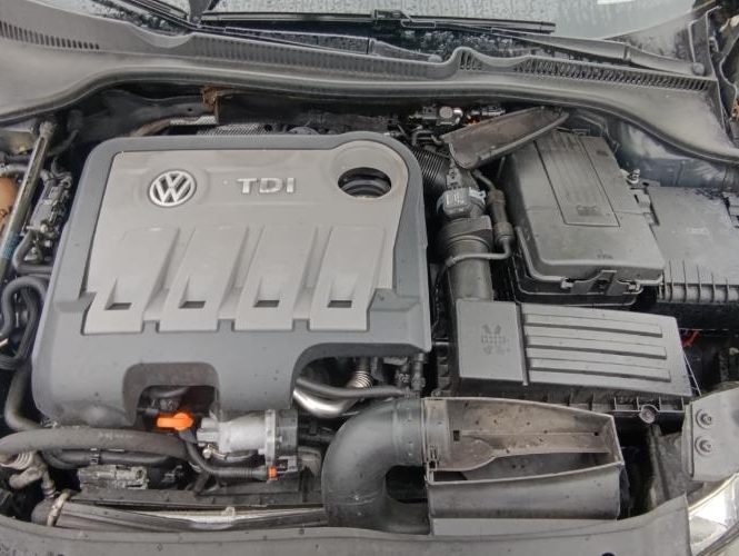 VOLKSWAGEN GOLF 6