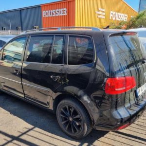 VOLKSWAGEN TOURAN 2