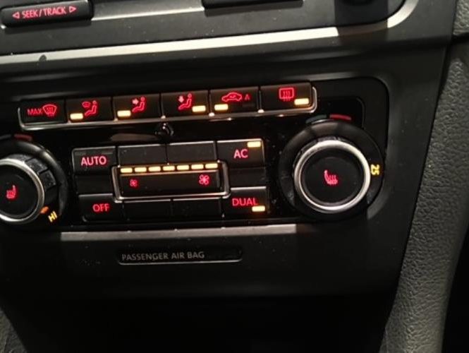 VOLKSWAGEN GOLF 6