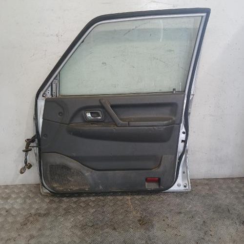 MITSUBISHI PAJERO 2