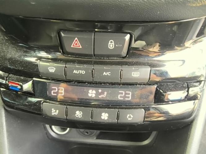 PEUGEOT 208 1 PHASE 1