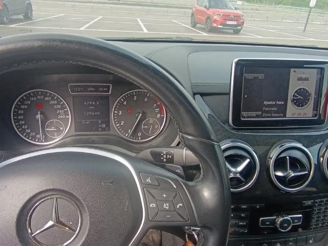 MERCEDES 200