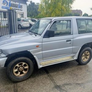MITSUBISHI PAJERO 2