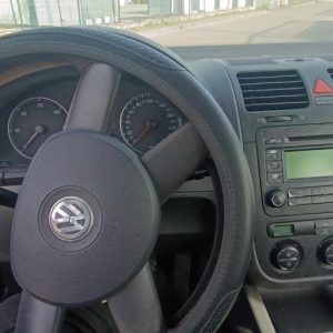 VOLKSWAGEN GOLF 5