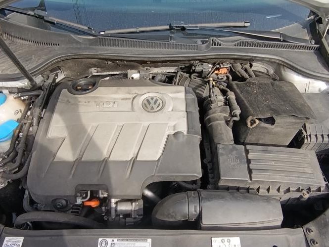 VOLKSWAGEN GOLF 6