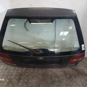 VOLVO V 40 1