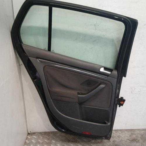 VOLKSWAGEN GOLF 5