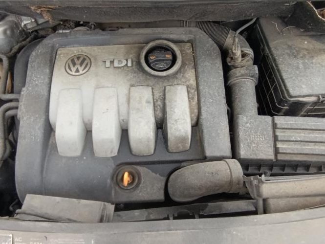 VOLKSWAGEN TOURAN 1 PHASE 2