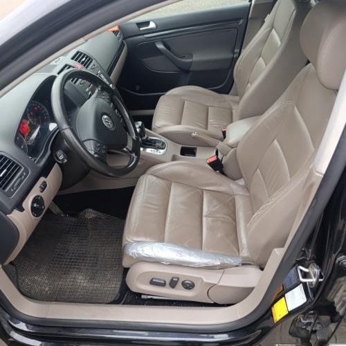 VOLKSWAGEN GOLF 5