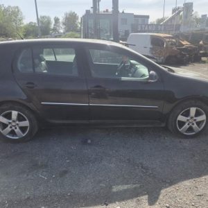 VOLKSWAGEN GOLF 5