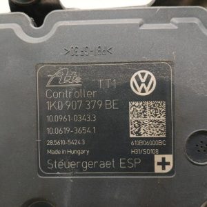 VOLKSWAGEN JETTA 4