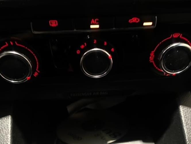 VOLKSWAGEN JETTA 4