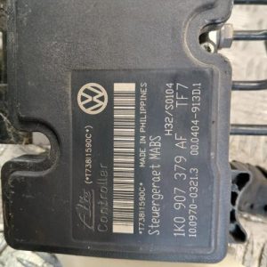 VOLKSWAGEN GOLF 5