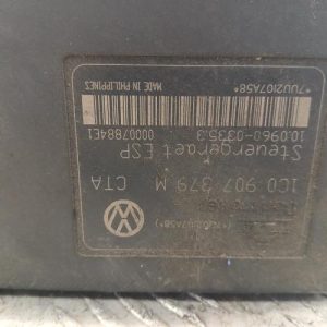 VOLKSWAGEN GOLF 4