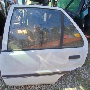 PEUGEOT 106