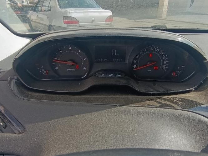 PEUGEOT 208 1 PHASE 1
