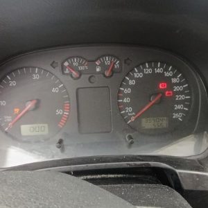 VOLKSWAGEN GOLF 4