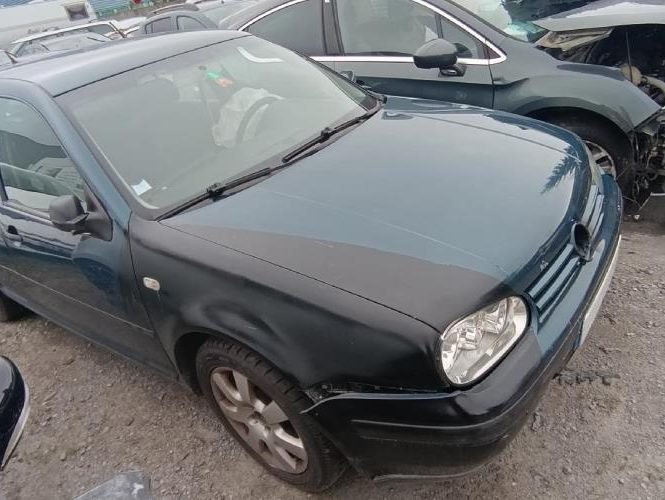 VOLKSWAGEN GOLF 4