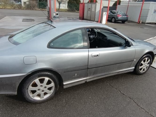 PEUGEOT 406 COUPE