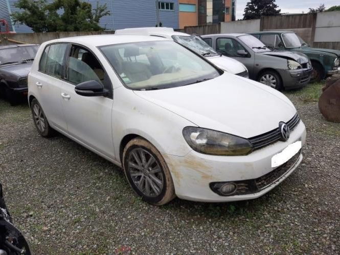 VOLKSWAGEN GOLF 6