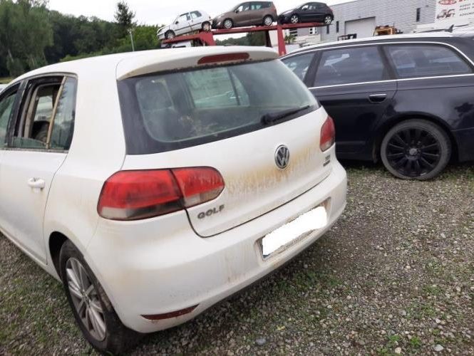 VOLKSWAGEN GOLF 6