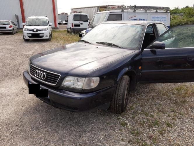 AUDI A6 1